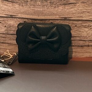 Loungefly Black Bow Women's wallet